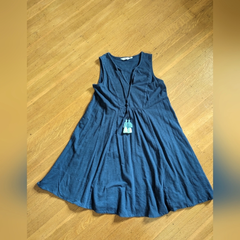 Vineyard Vines - women's swim coverup size small